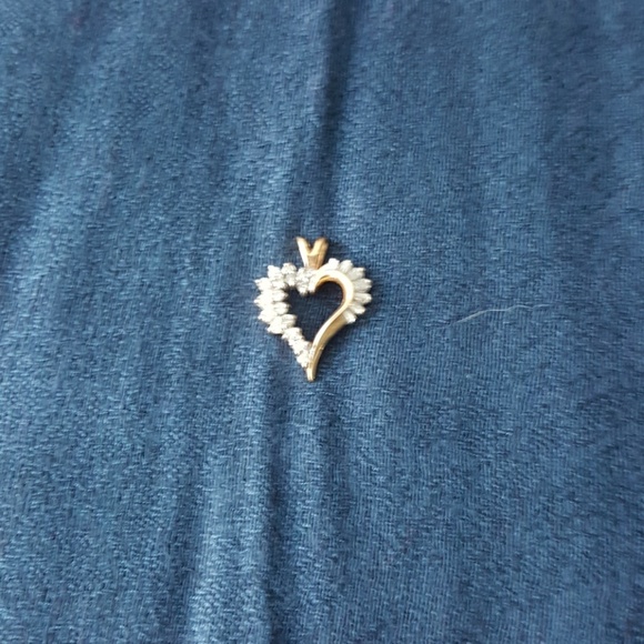 Jewelry - Picture 1 of 1